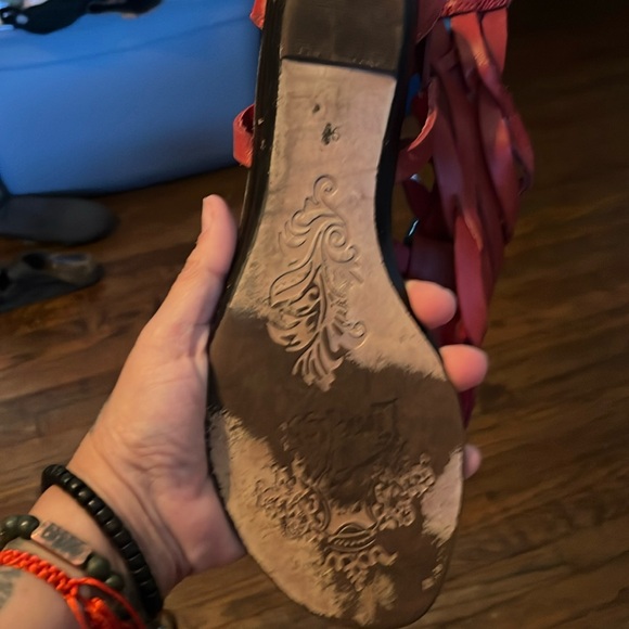 Shoes - Picture 2 of 4